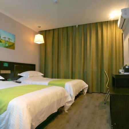 Greentree Wulumuqi Airport Hotel Urumči Exteriér fotografie